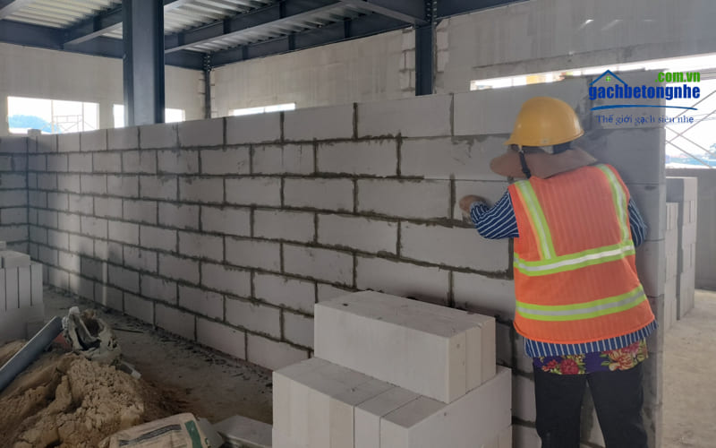 Hướng dẫn trát tường xây bằng gạch bê tông khí chưng áp AAC