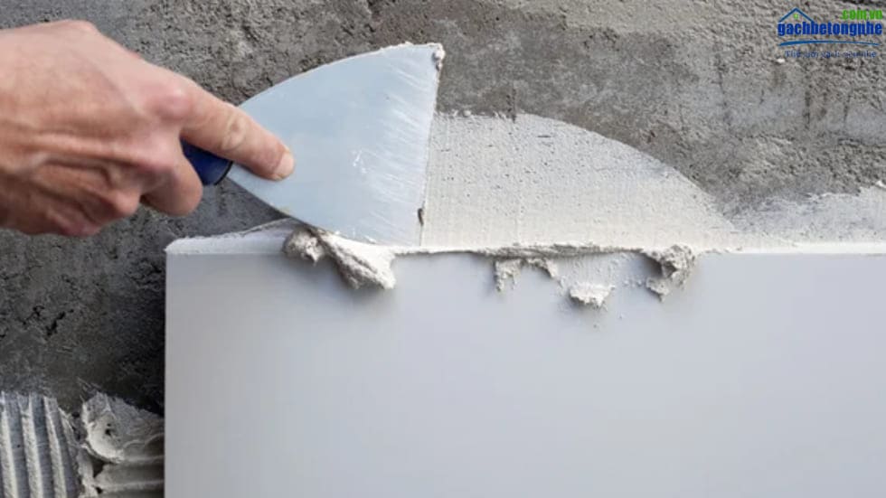 Cách thi công keo dán gạch bị nứt, bị vỡ xử lý nền gạch ốp lát