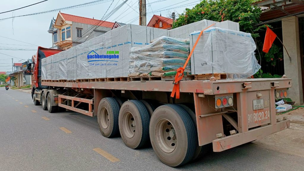 Hình ảnh vận chuyển và giao hàng gạch AAC Viglacera tại tỉnh Bắc Giang
