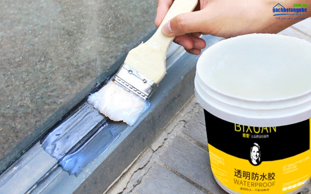 Sản phẩm keo chống thấm dạng nước dễ dàng thi công và hiệu quả cao. Chống thấm bề mặt bê tông tường sàn trần, cửa sổ, xử lý khe nứt